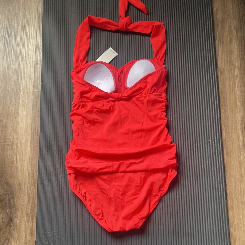 New swim Suit Womens size M